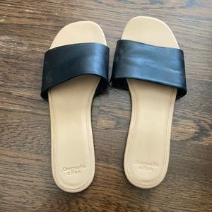 Abercrombie sandals sz 9